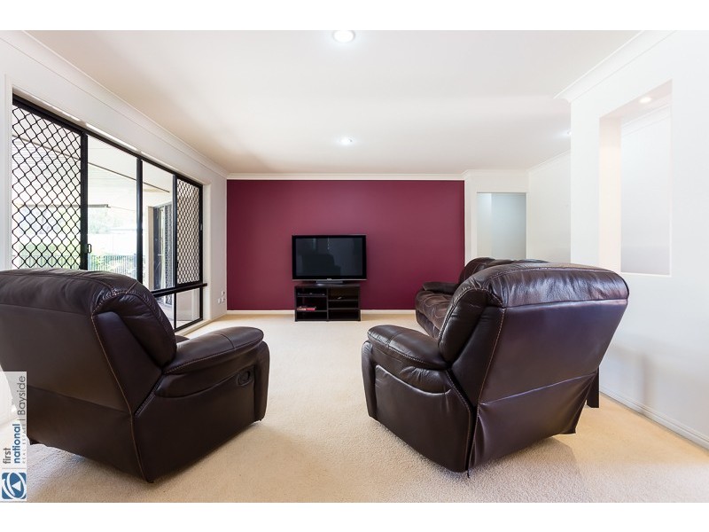 17 Plantation Place, Wellington Point QLD 4160