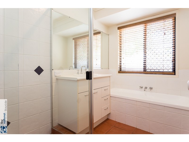 17 Plantation Place, Wellington Point QLD 4160