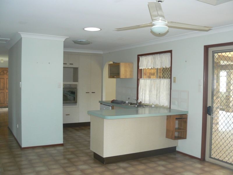 11 Moray Crt, Alexandra Hills QLD 4161