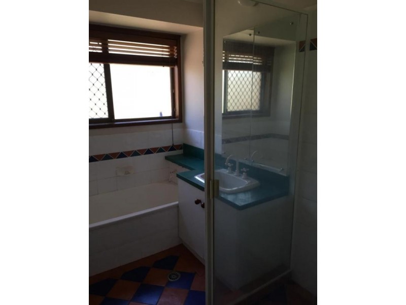 1 Yeovil Court, Alexandra Hills QLD 4161
