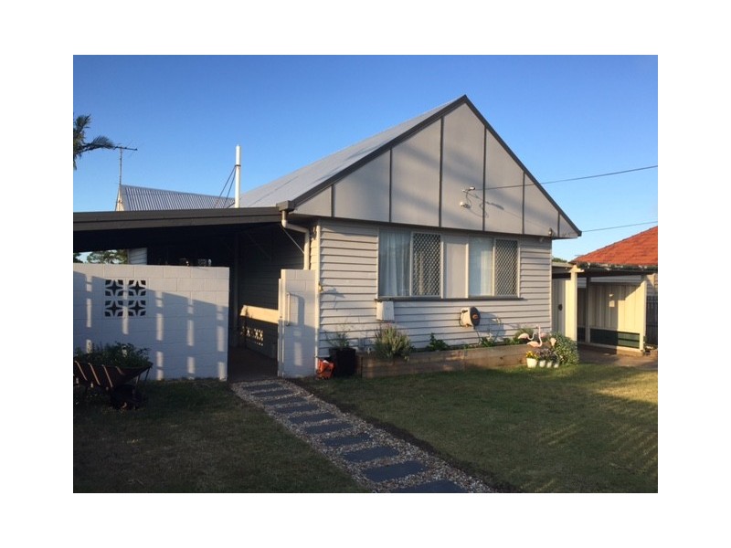 390 Richmond Road, Cannon Hill QLD 4170