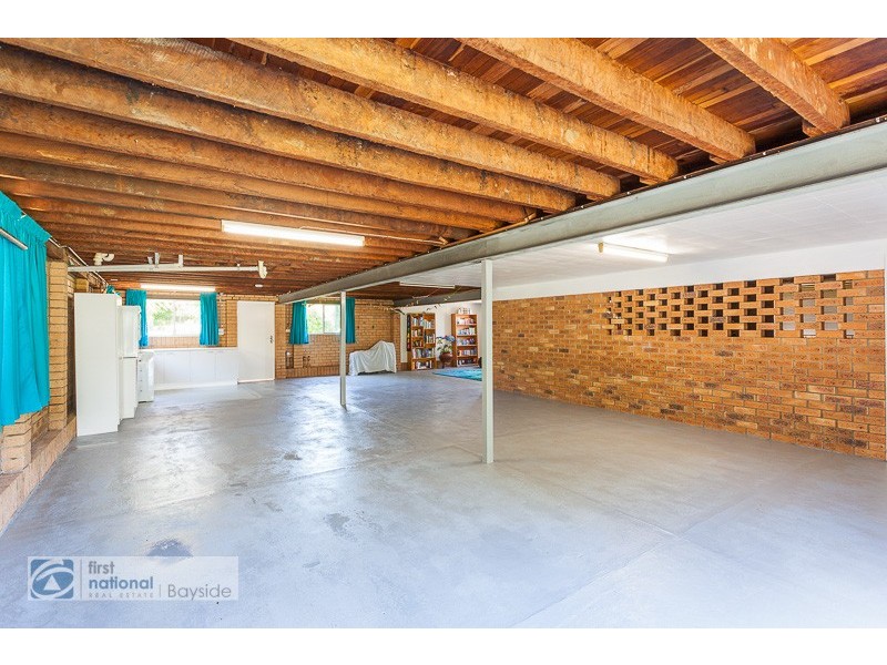 18 Thorne Rd, Birkdale QLD 4159