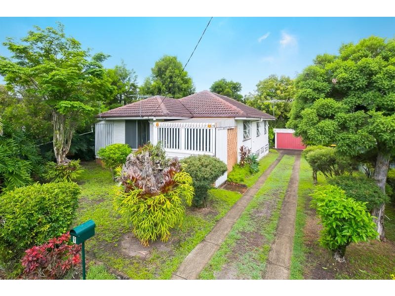 9 Meyrick St, Cannon Hill QLD 4170