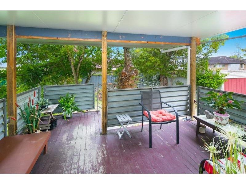 9 Meyrick St, Cannon Hill QLD 4170