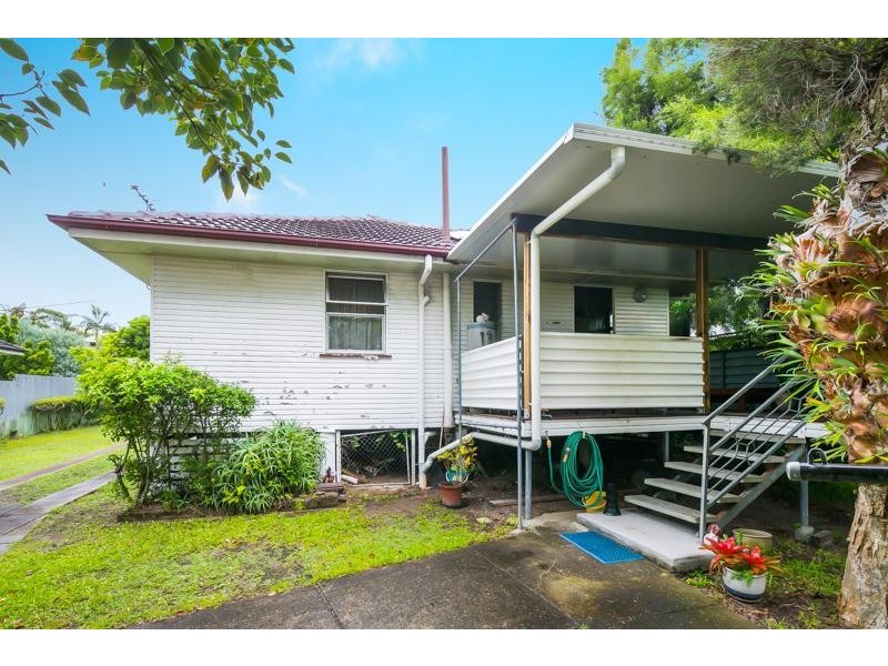 9 Meyrick St, Cannon Hill QLD 4170