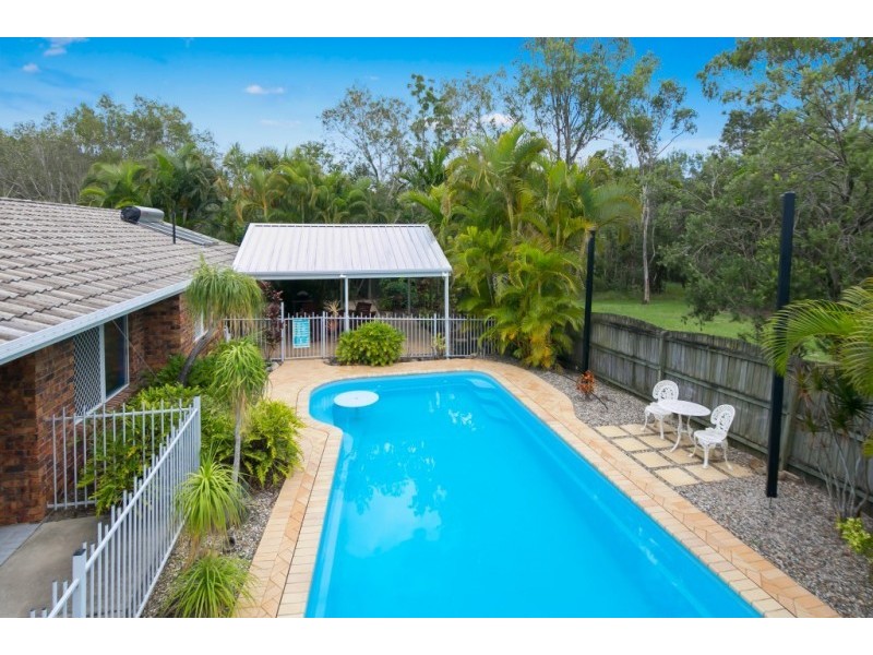 15 Fuchsia Close, Birkdale QLD 4159