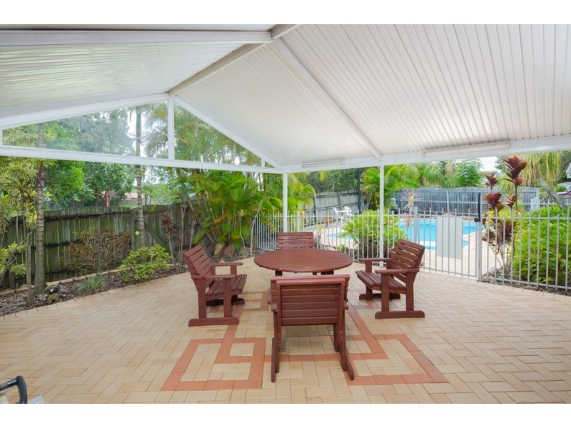 15 Fuchsia Close, Birkdale QLD 4159