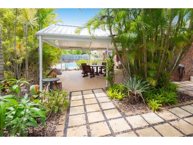 15 Fuchsia Close, Birkdale QLD 4159