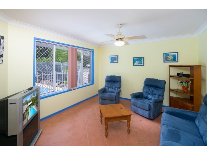 15 Fuchsia Close, Birkdale QLD 4159