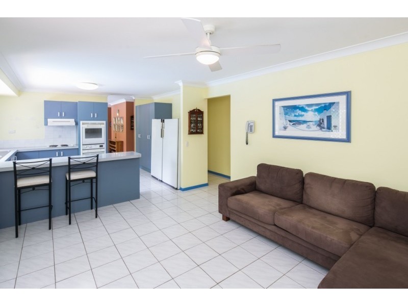 15 Fuchsia Close, Birkdale QLD 4159