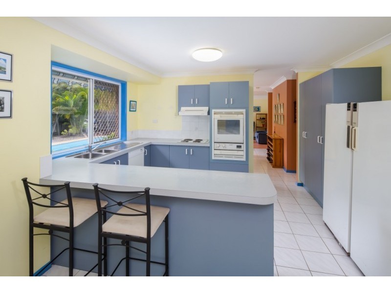 15 Fuchsia Close, Birkdale QLD 4159