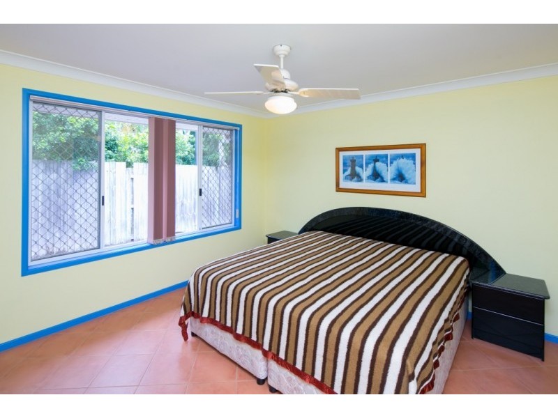15 Fuchsia Close, Birkdale QLD 4159