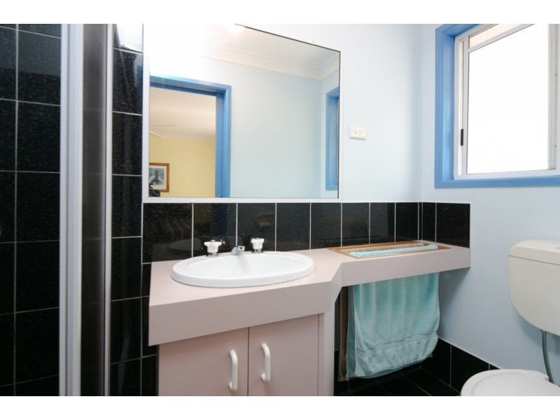 15 Fuchsia Close, Birkdale QLD 4159