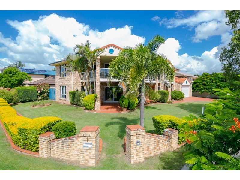 1 Sorrento Close, Wellington Point QLD 4160