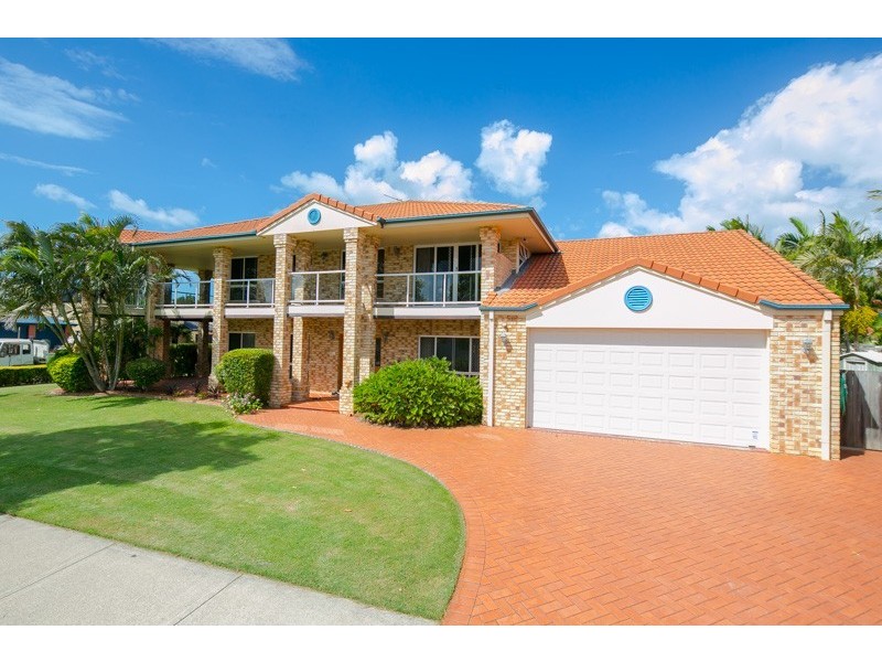1 Sorrento Close, Wellington Point QLD 4160