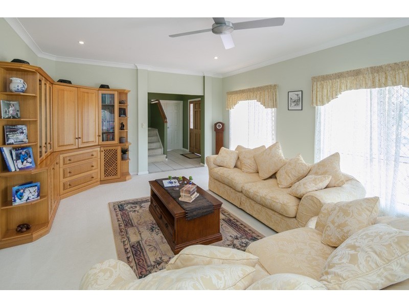 1 Sorrento Close, Wellington Point QLD 4160