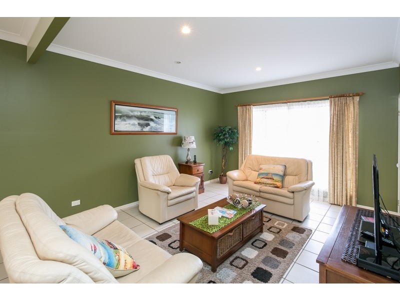 1 Sorrento Close, Wellington Point QLD 4160