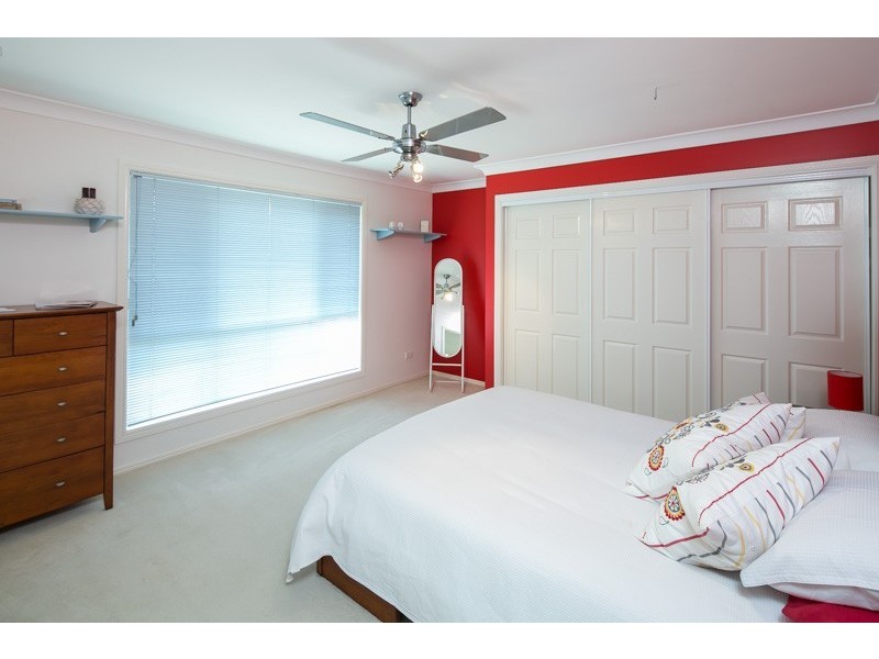 1 Sorrento Close, Wellington Point QLD 4160