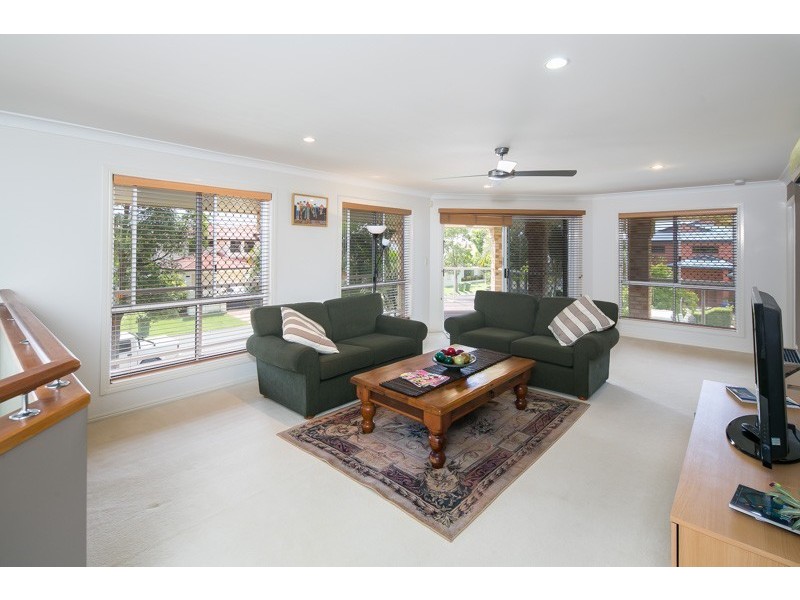 1 Sorrento Close, Wellington Point QLD 4160