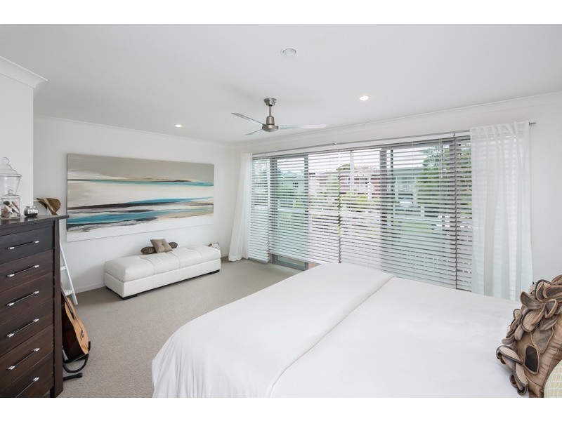 32 Bayview Street, Wellington Point QLD 4160