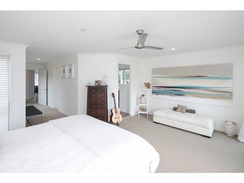 32 Bayview Street, Wellington Point QLD 4160