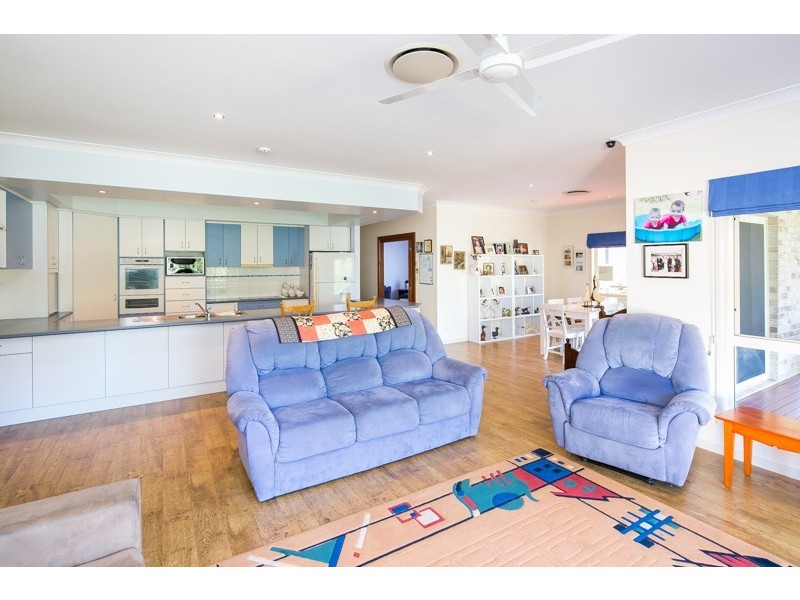 47 Starkey Street, Wellington Point QLD 4160