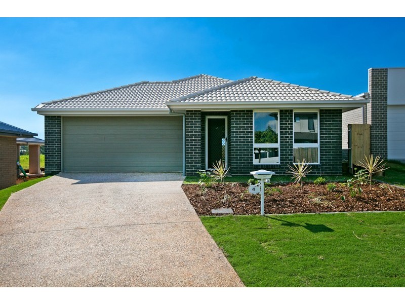 4 Maree Place, Redland Bay QLD 4165
