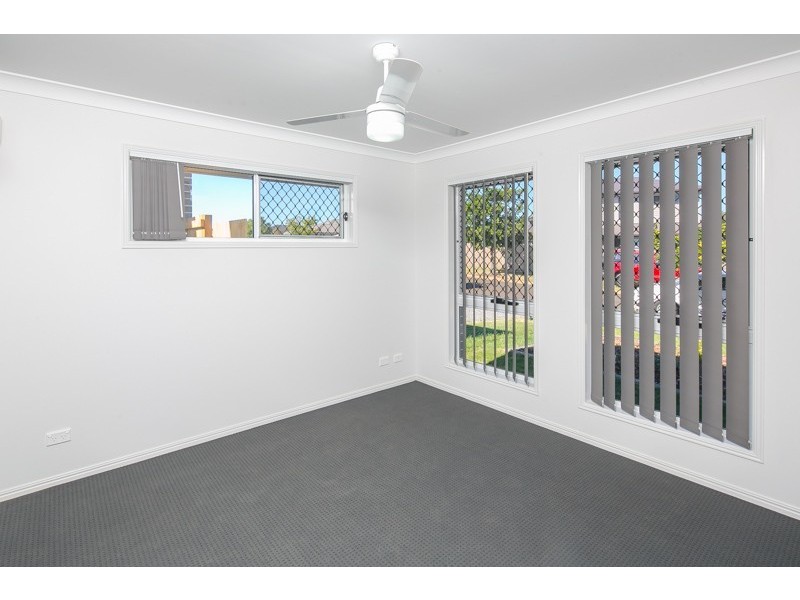 4 Maree Place, Redland Bay QLD 4165