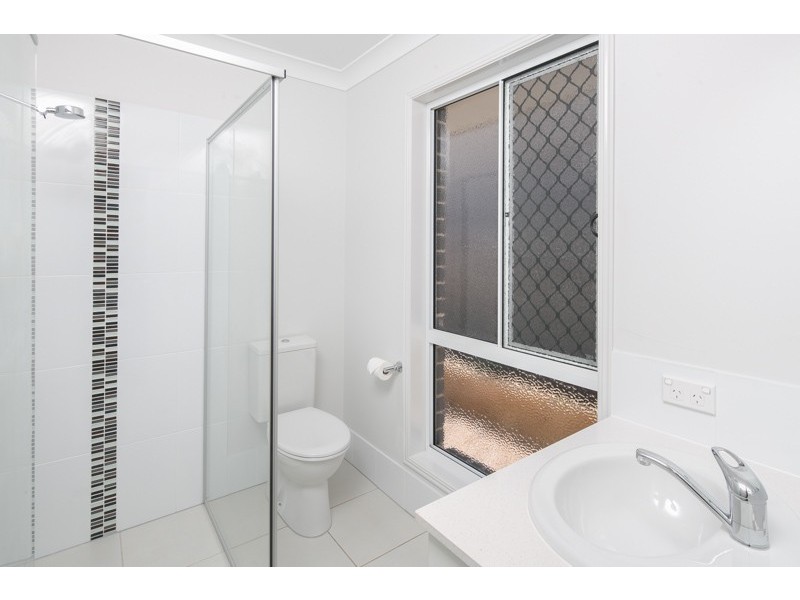 4 Maree Place, Redland Bay QLD 4165