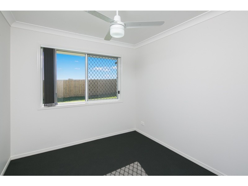4 Maree Place, Redland Bay QLD 4165