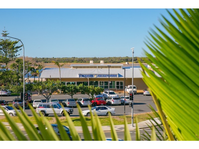 10/2 Broad St, Labrador QLD 4215