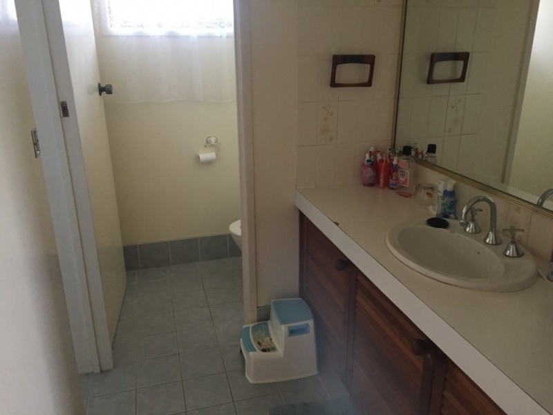 5 Warwick Court, Birkdale QLD 4159