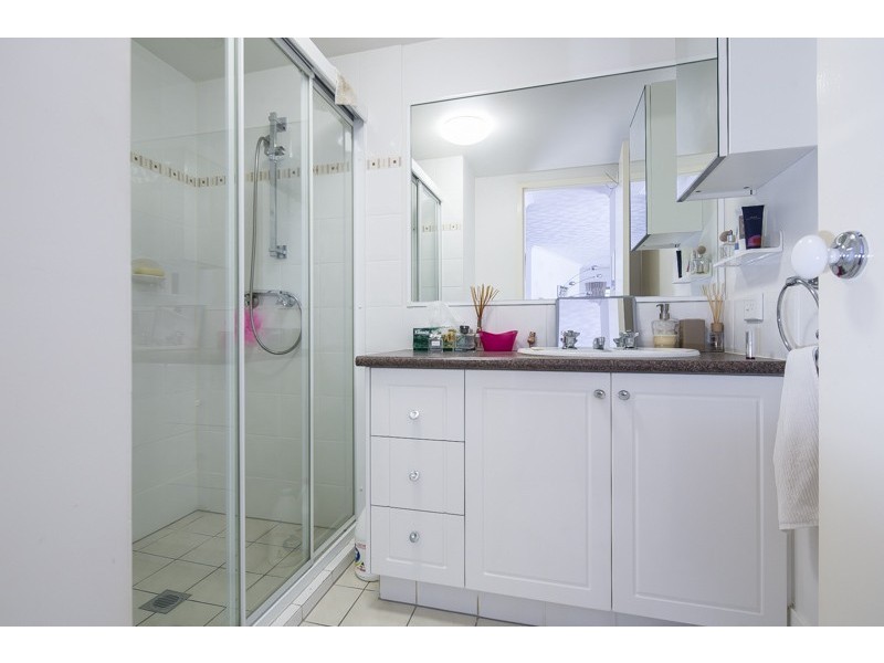 10/52 Queen St, Southport QLD 4215