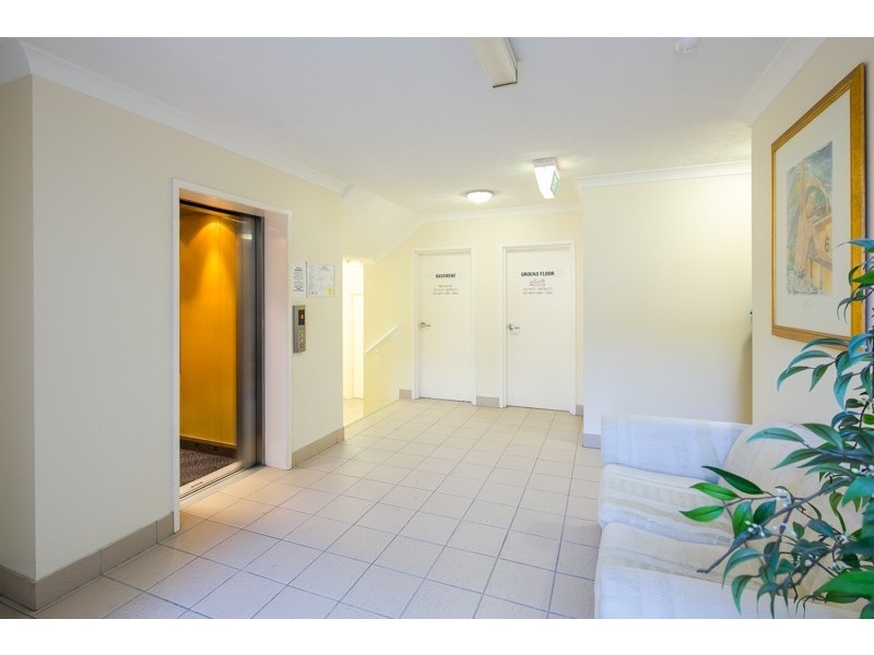 10/52 Queen St, Southport QLD 4215