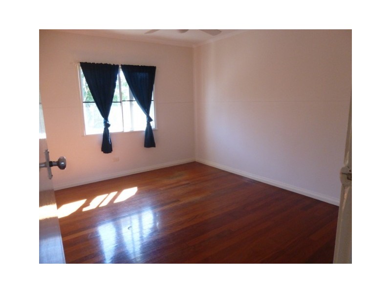 2/6 Boongal Road, Camp Hill QLD 4152