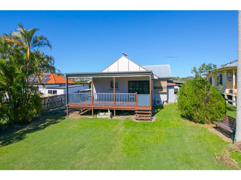390 Richmond Rd, Cannon Hill QLD 4170