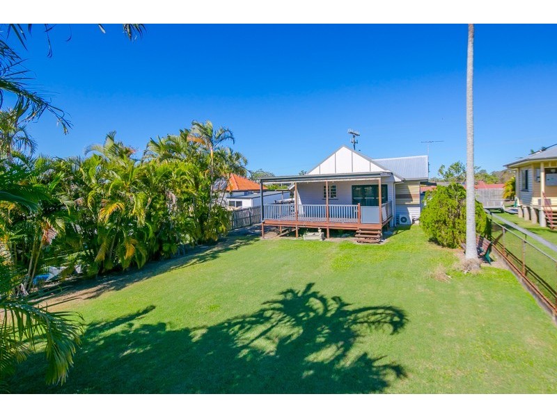390 Richmond Rd, Cannon Hill QLD 4170