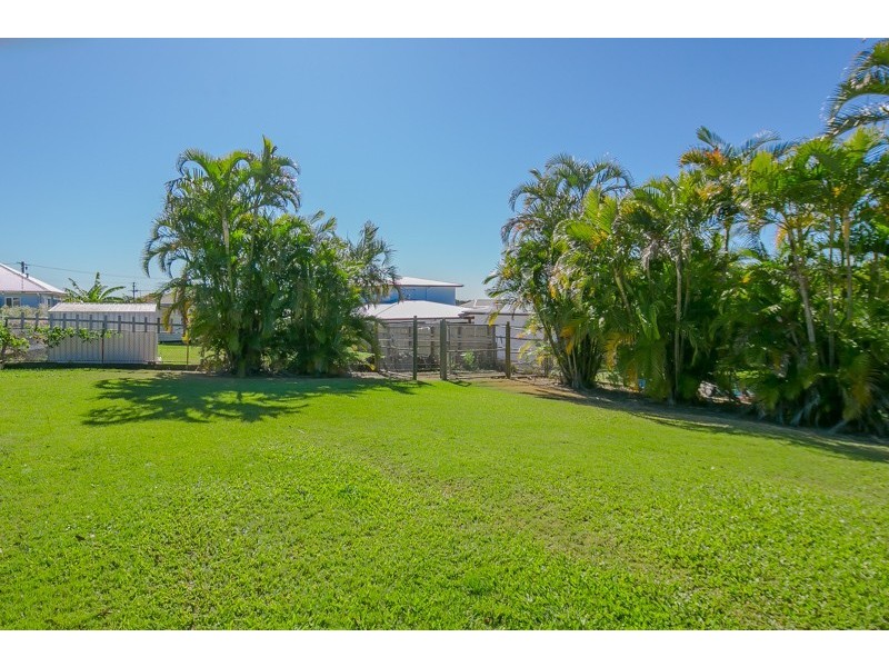 390 Richmond Rd, Cannon Hill QLD 4170