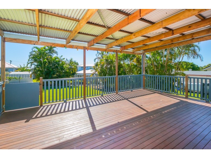 390 Richmond Rd, Cannon Hill QLD 4170