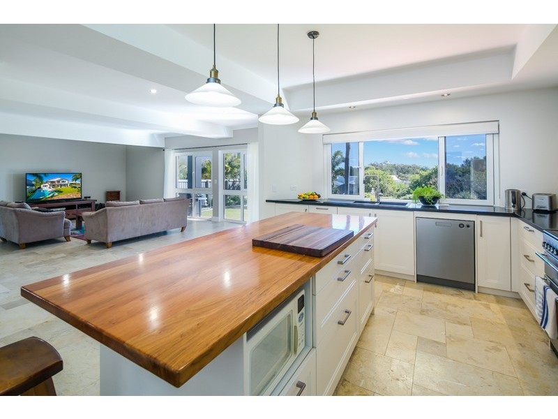 5 Cronin Drive, Wellington Point QLD 4160