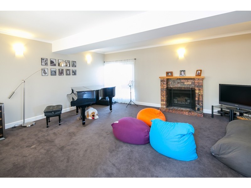 5 Cronin Drive, Wellington Point QLD 4160
