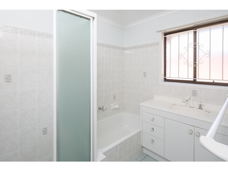 1 Kimbolton Place, Carindale QLD 4152