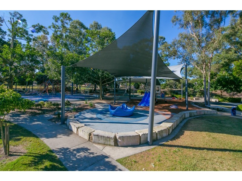 1 Kimbolton Place, Carindale QLD 4152