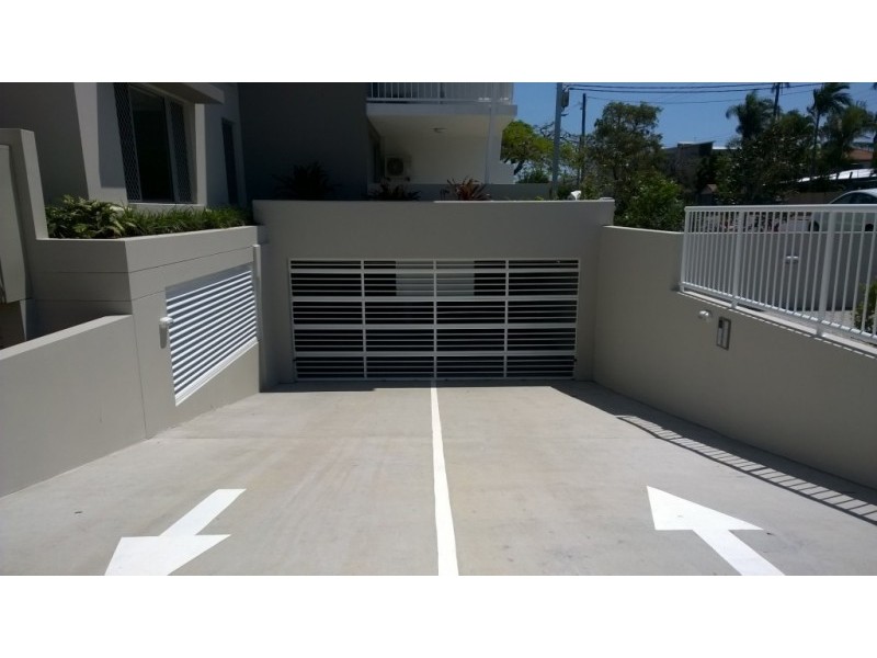 19/8 Ahern St, Labrador QLD 4215