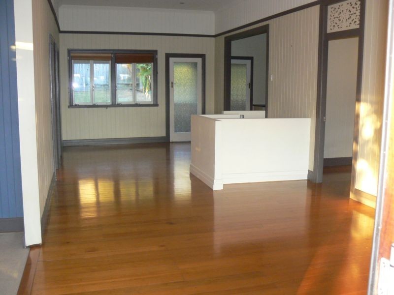 15 Barton Parade, Balmoral QLD 4171