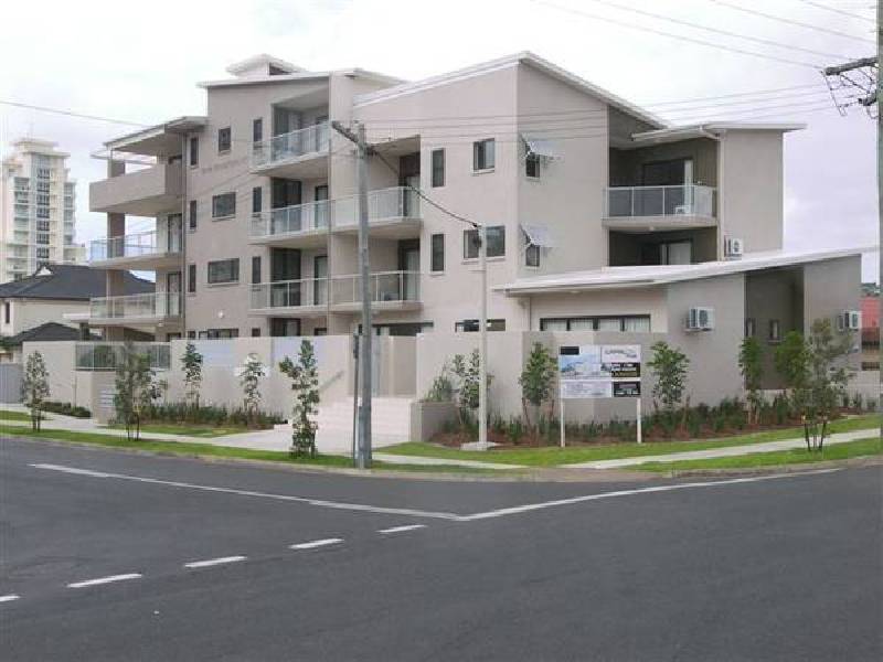 12-14 Bradford Street, Labrador QLD 4215
