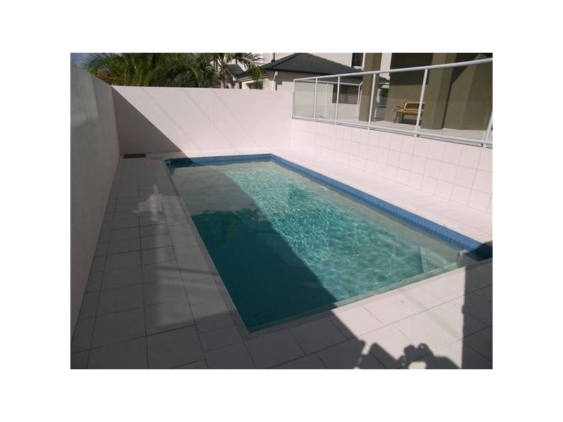 12-14 Bradford Street, Labrador QLD 4215