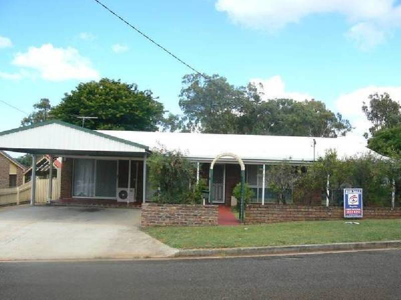 42 Charles Canty Drive, Wellington Point QLD 4160