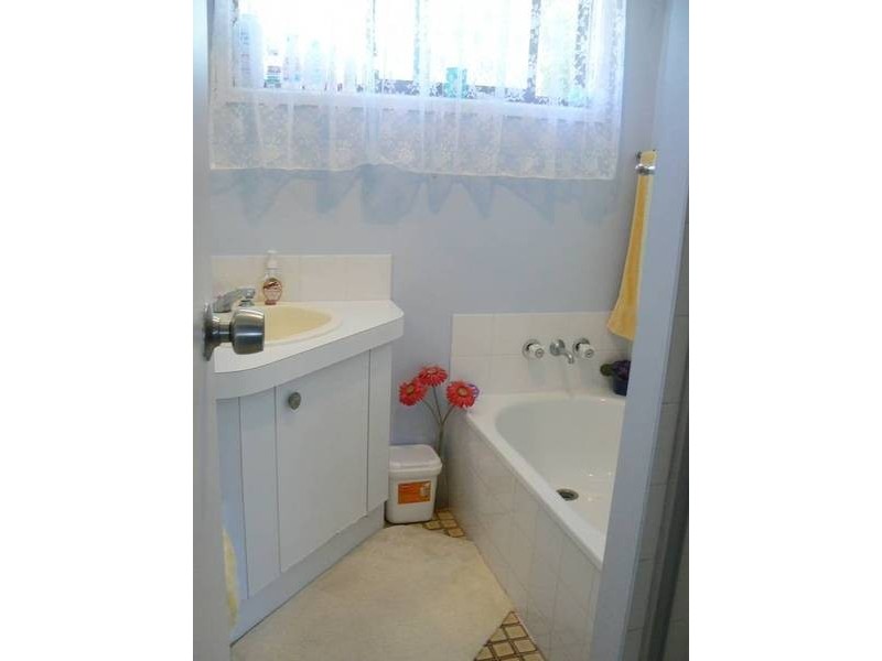 28 Charles Canty Dr, Wellington Point QLD 4160