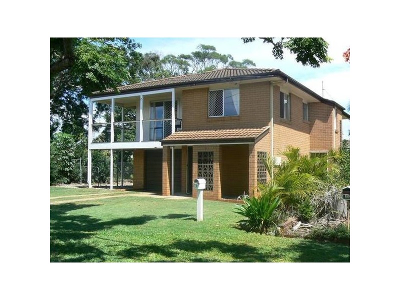 6 Christina Street, Wellington Point QLD 4160